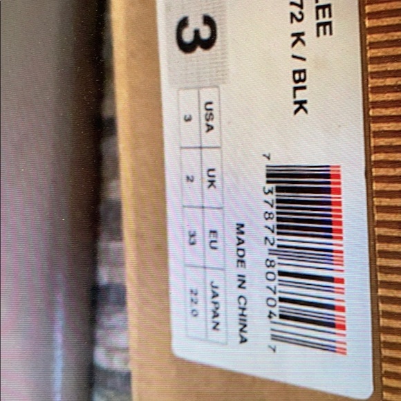 NIB UGGS K ELLEE BLK SIZE3 - Picture 4 of 4